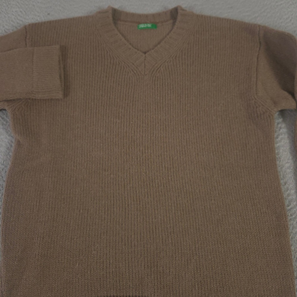 VINTAGE United Colors of Benetton Sweater Mens Medium Brown V-Neck Wool Cozy 90s